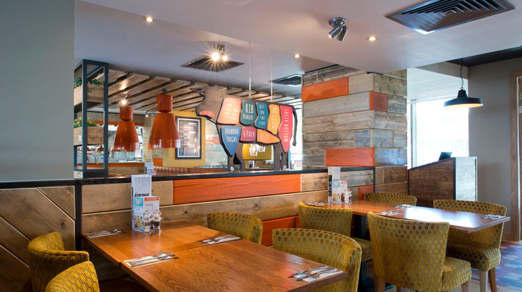 Premier Inn London Woolwich Lobby