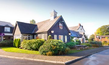 Premier Inn Manchester (Handforth)