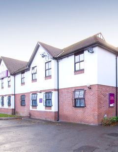 Premier Inn Manchester Airport Heald Gn