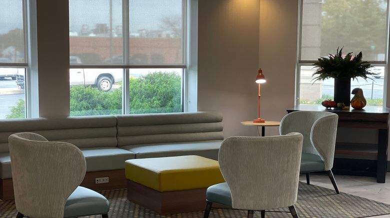 <b>Holiday Inn Martinsburg Lobby</b>. Images powered by <a href="https://www.leonardoworldwide.com/" title="Leonardo Worldwide" target="_blank">Leonardo</a>.