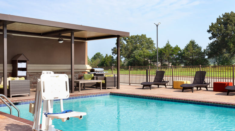 <b>Holiday Inn Express Hotel & Suites Pool</b>. Images powered by <a href="https://www.leonardoworldwide.com/" title="Leonardo Worldwide" target="_blank">Leonardo</a>.