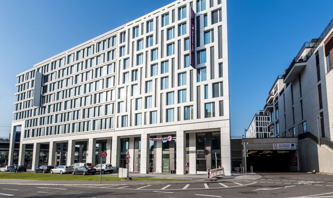 Premier Inn Stuttgart City Centre Exterior