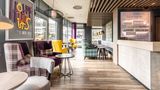 Premier Inn Muenchen Messe Lobby