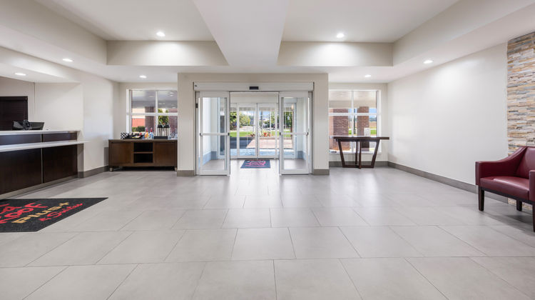 Red Roof PLUS & Suites Bessemer Lobby