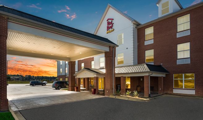 Red Roof PLUS & Suites Bessemer Exterior
