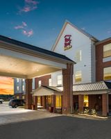 Red Roof PLUS & Suites Bessemer