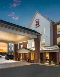 Red Roof PLUS & Suites Bessemer