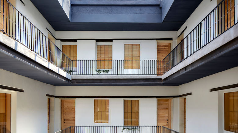 <b>Circulo Mexicano Exterior</b>. Images powered by <a href="https://www.leonardoworldwide.com/" title="Leonardo Worldwide" target="_blank">Leonardo</a>.