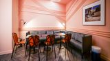 Tribe Paris Batignolles Restaurant