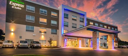 Holiday Inn Express & Suites Asheboro Exterior