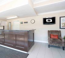 Sandman Inn Blue River Lobby