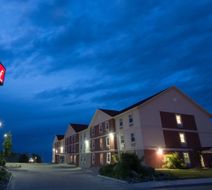 Red Roof Inn & Suites Dickinson Exterior