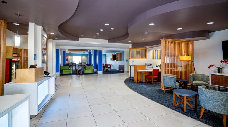 <b>Holiday Inn Express  & Suites Winona Lobby</b>. Images powered by <a href="https://www.leonardoworldwide.com/" title="Leonardo Worldwide" target="_blank">Leonardo</a>.
