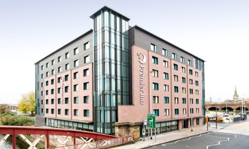 Premier Inn Manchester Salford Central
