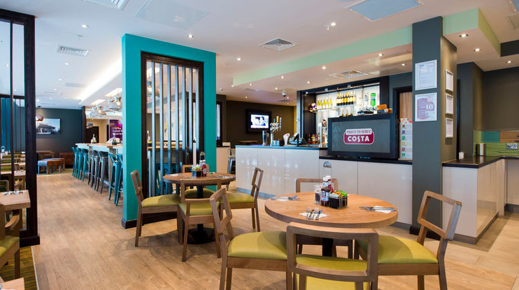 Premier Inn Manchester Salford MediaCity Lobby