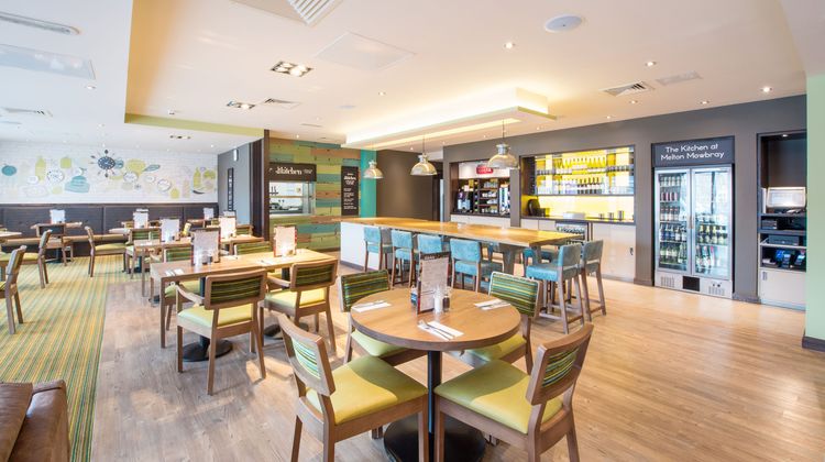Premier Inn Melton Mowbray Lobby