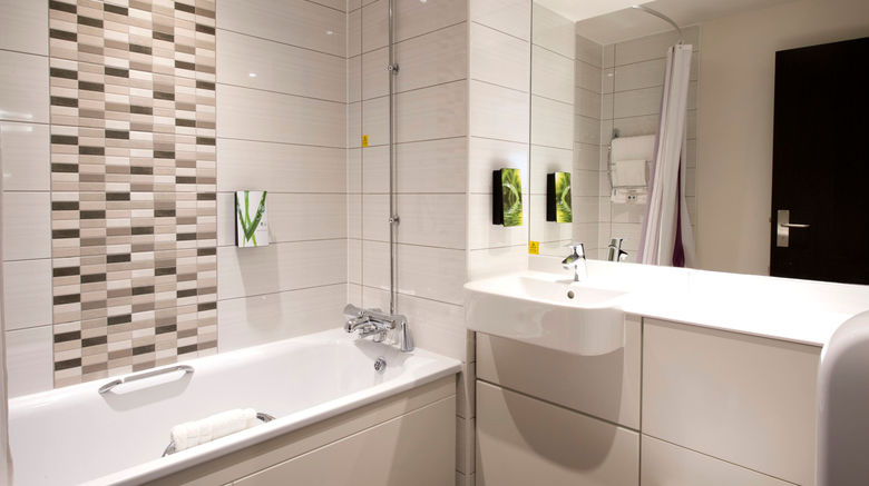 <b>Premier Inn Milton Keynes (Theatre Dist) Room</b>. Images powered by <a href="https://www.leonardoworldwide.com/" title="Leonardo Worldwide" target="_blank">Leonardo</a>.