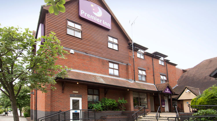 Premier Inn Milton Keynes Central Exterior