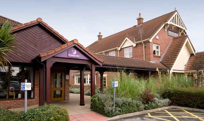 Premier Inn Newark Exterior