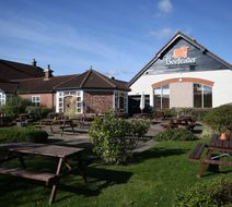 Premier Inn Newark Exterior