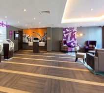 Premier Inn Newbury Town Centre Lobby