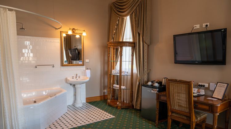Denison Boutique Hotel Room