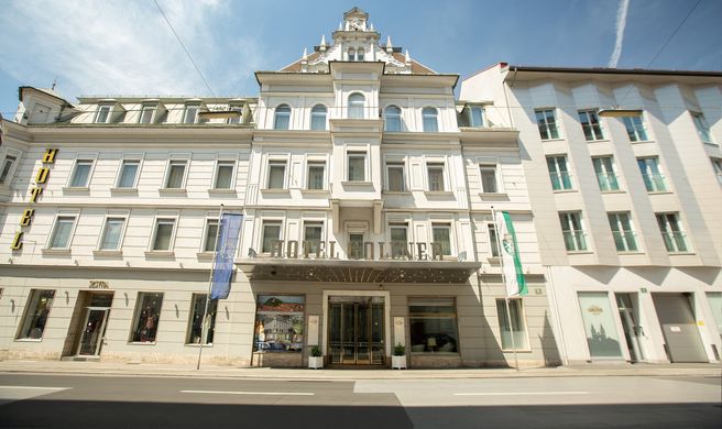 Gollner Hotel Exterior