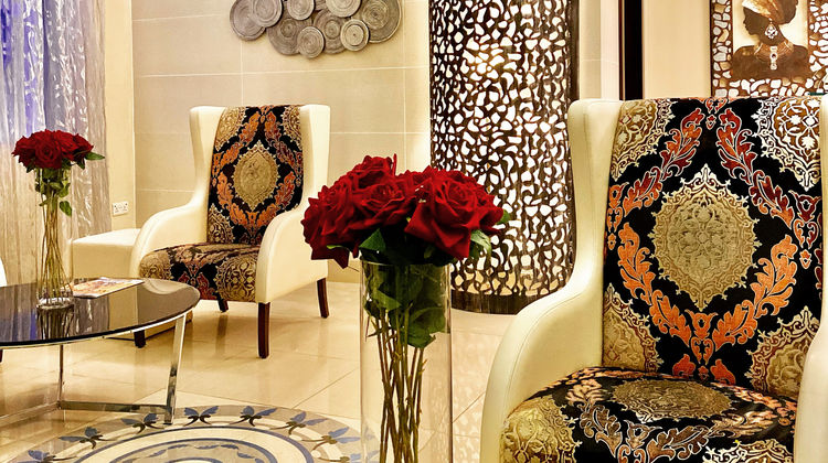 Home Suites Hotel Lobby
