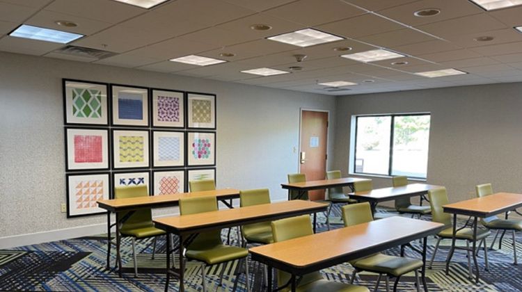 Holiday Inn Express Lewisburg Meeting