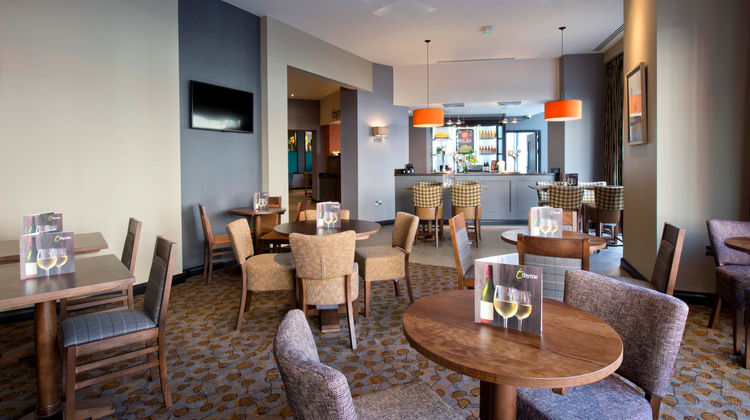 Premier Inn City Center (The Gate) Lobby
