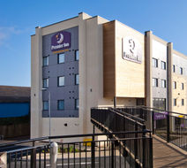 Premier Inn Newton Abbott Exterior