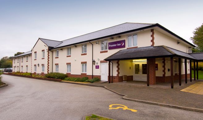 Premier Inn Northwich (Sandiway) Exterior