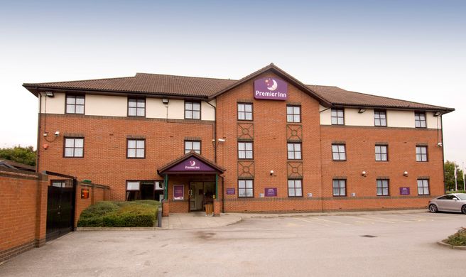 Premier Inn Nottingham Castle Marina Exterior