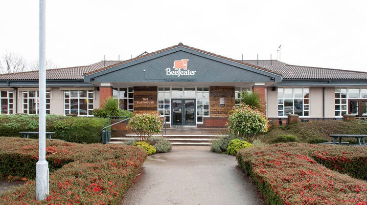 Premier Inn Nottingham Castle Marina Exterior