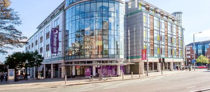 Premier Inn Nottingham Chapel Bar Exterior