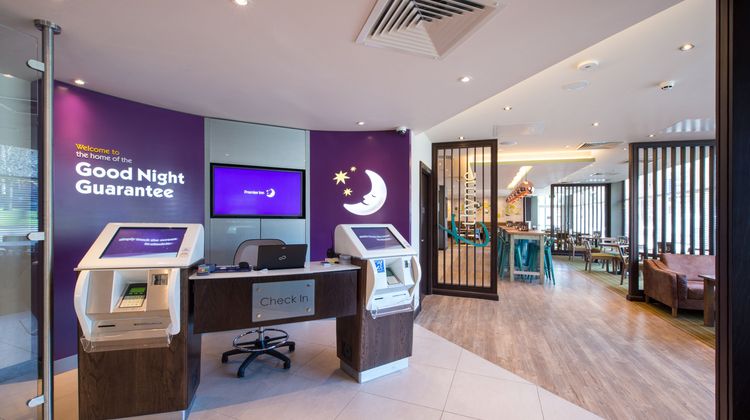 Premier Inn Nottingham Chapel Bar Lobby