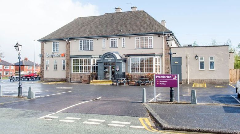 <b>Premier Inn Oldham (Broadway) Exterior</b>. Images powered by <a href="https://www.leonardoworldwide.com/" title="Leonardo Worldwide" target="_blank">Leonardo</a>.