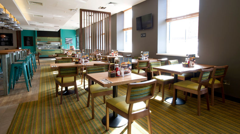 <b>Premier Inn Perth City Centre Lobby</b>. Images powered by <a href="https://www.leonardoworldwide.com/" title="Leonardo Worldwide" target="_blank">Leonardo</a>.