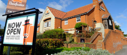Premier Inn Petersfield Exterior