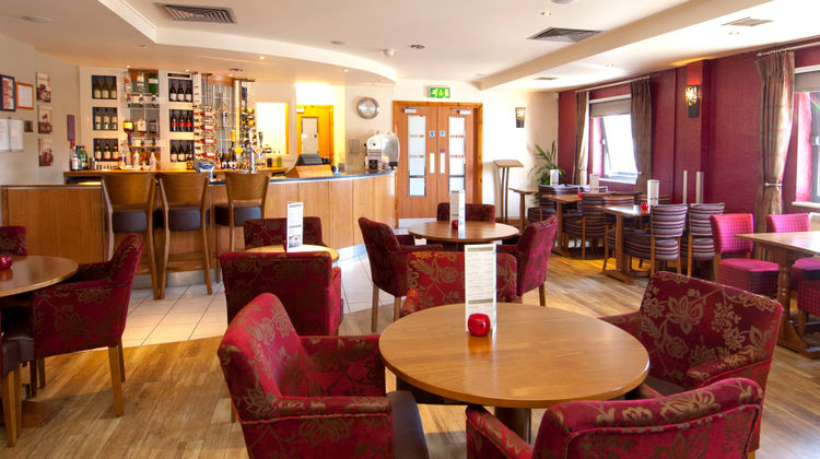 Premier Inn Plymouth CC (Sutton Harbour) Lobby