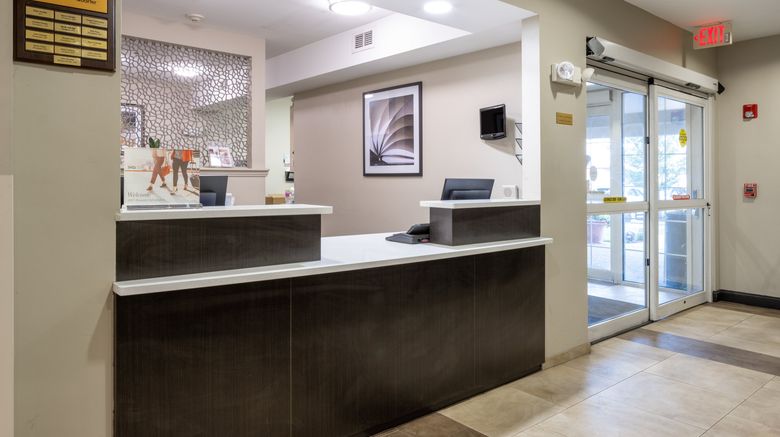 <b>Candlewood Suites Lobby</b>. Images powered by <a href="https://www.leonardoworldwide.com/" title="Leonardo Worldwide" target="_blank">Leonardo</a>.