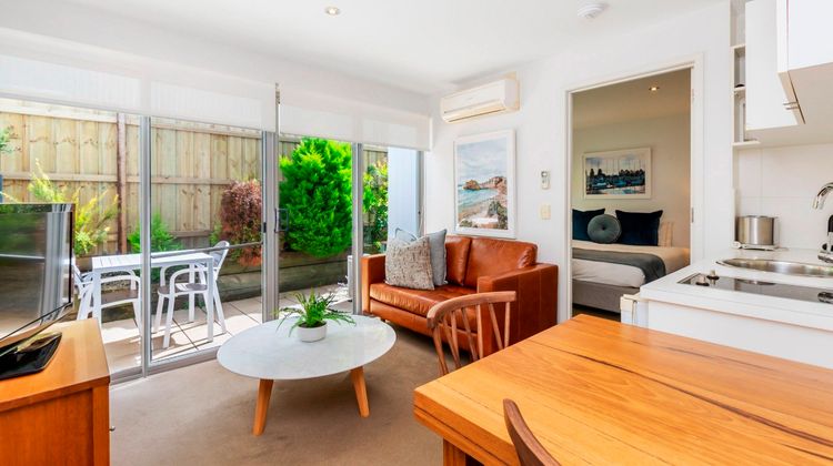 The Victoria Apartments Room