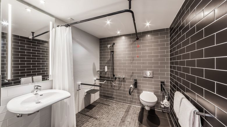 <b>Holiday Inn Express Munich North Room</b>. Images powered by <a href="https://www.leonardoworldwide.com/" title="Leonardo Worldwide" target="_blank">Leonardo</a>.