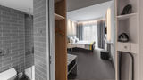 Holiday Inn Express Munich North Room