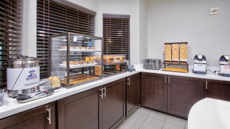 Staybridge Suites N Dallas Plano Restaurant