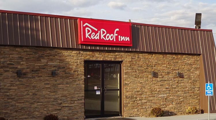 Red Roof Inn Indianapolis – Castleton Exterior