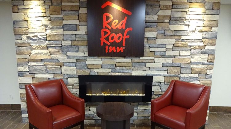 Red Roof Inn Indianapolis – Castleton Lobby