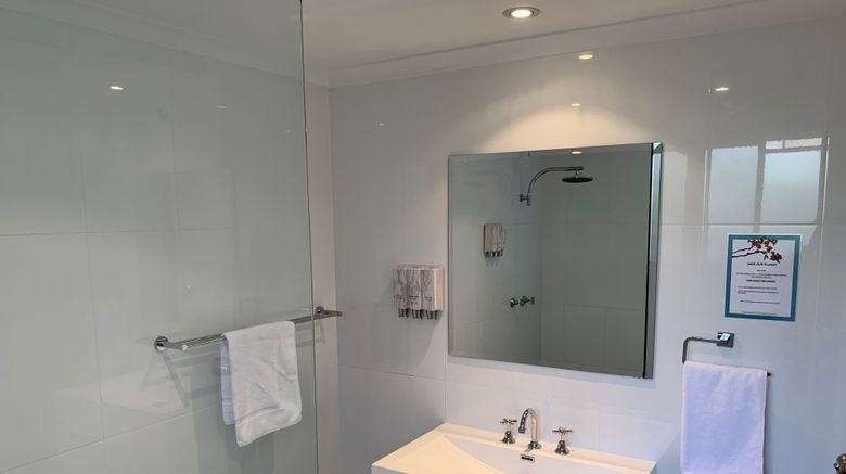 <b>Heritage Motor Inn Goulburn Room</b>. Images powered by <a href="https://www.leonardoworldwide.com/" title="Leonardo Worldwide" target="_blank">Leonardo</a>.