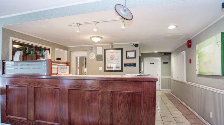 Sandman Inn Cache Creek Exterior