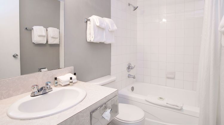 Sandman Inn Cache Creek Room